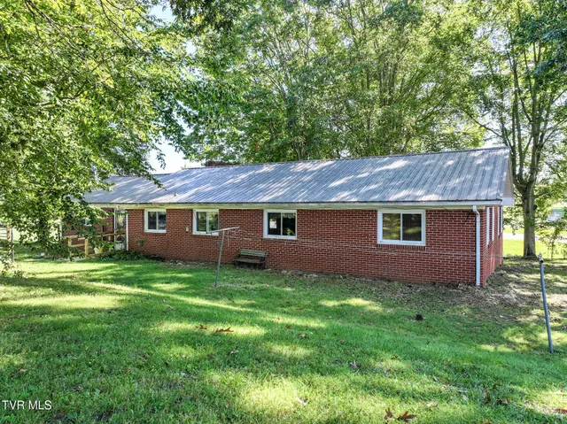 $359,900 | 6525 East Andrew Johnson Highway, Chuckey, TN 37641