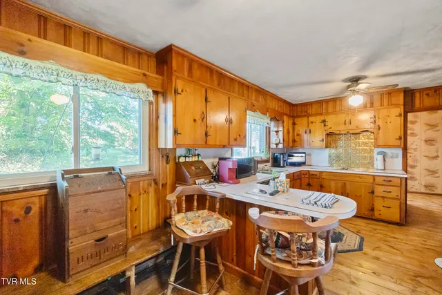 $359,900 | 6525 East Andrew Johnson Highway, Chuckey, TN 37641