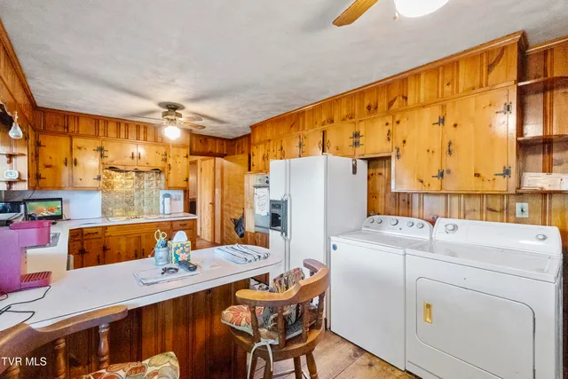 $359,900 | 6525 East Andrew Johnson Highway, Chuckey, TN 37641