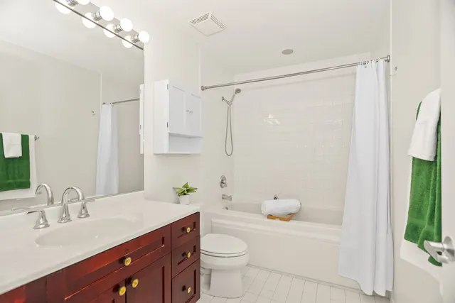 $439,900 | 1631 South Michigan Avenue, Unit 604, Chicago, IL 60616