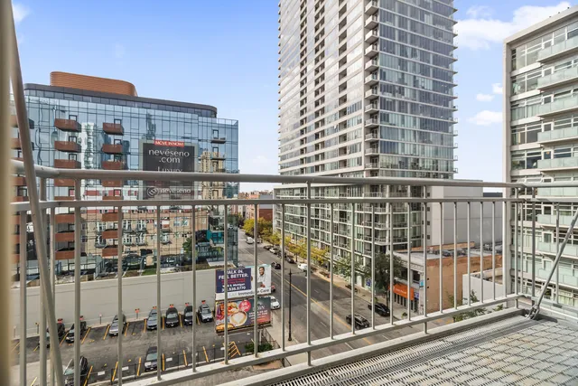 $439,900 | 1631 South Michigan Avenue, Unit 604, Chicago, IL 60616