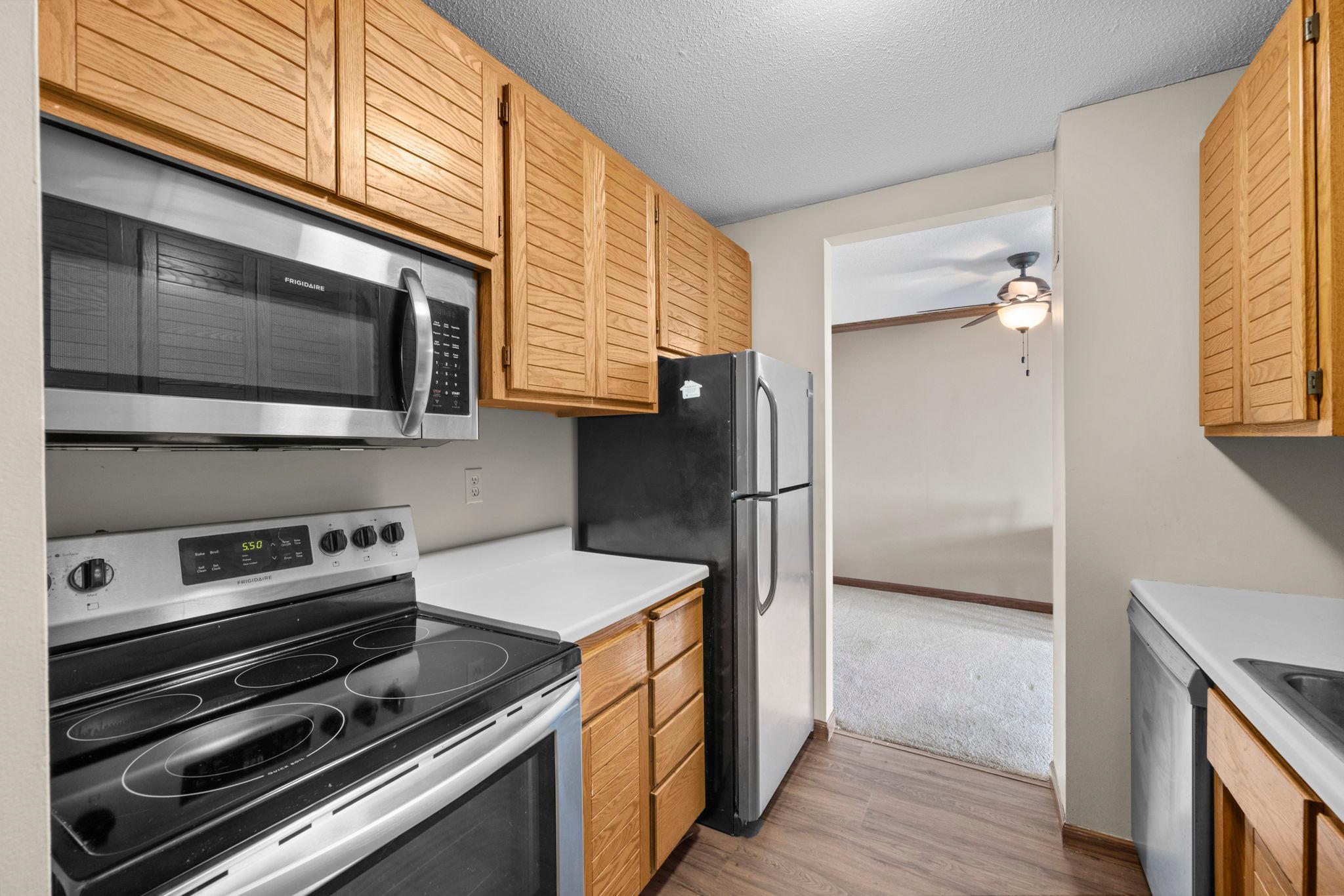 1181 Edgcumbe Road, Unit 1712 St. Paul, MN 55105 - Photo 7 of 63