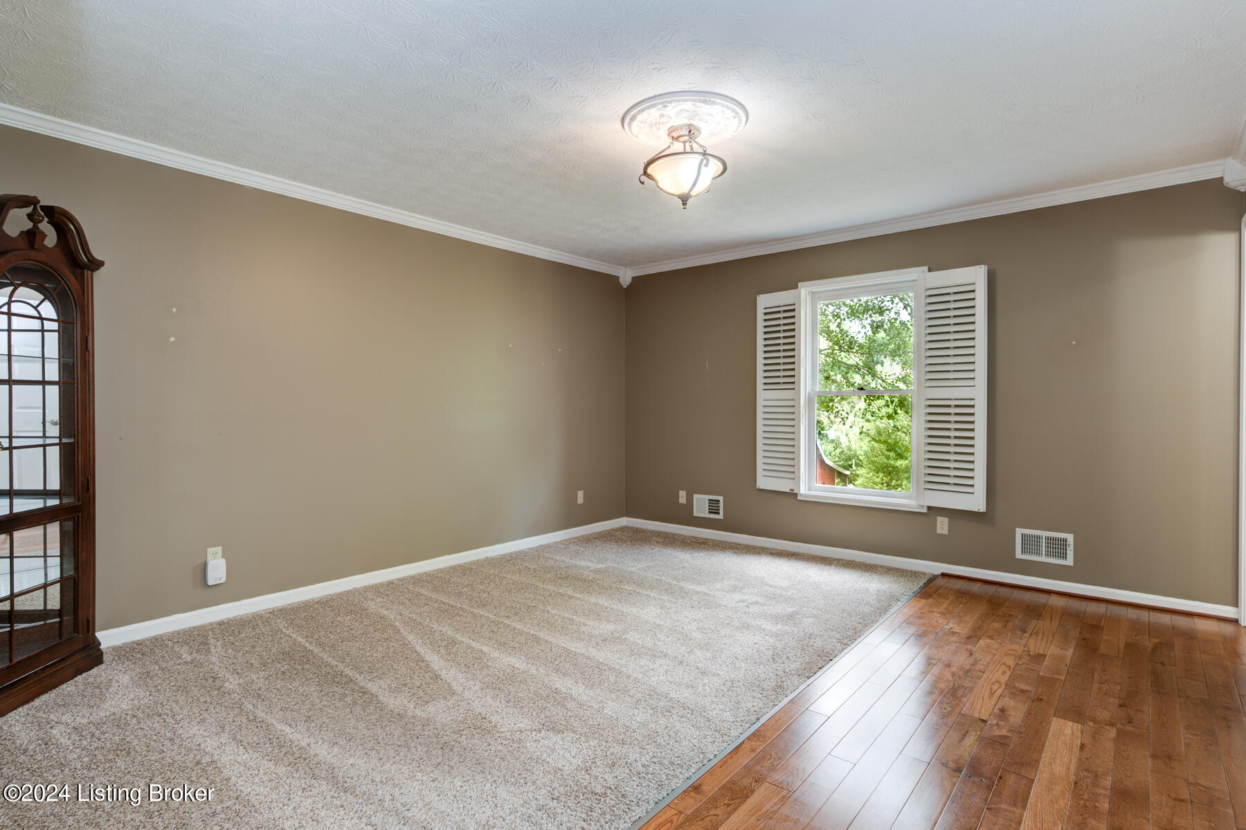 966 Plum Ridge Road Taylorsville, KY 40071 - Photo 17 of 47 17 Primary Bedroom 1