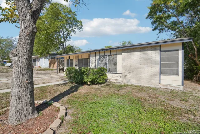 a view of a yard with porch