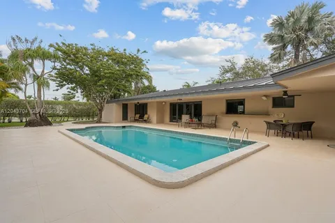 $1,759,000 | 7430 Southwest 142nd Terrace, Palmetto Bay, FL 33158