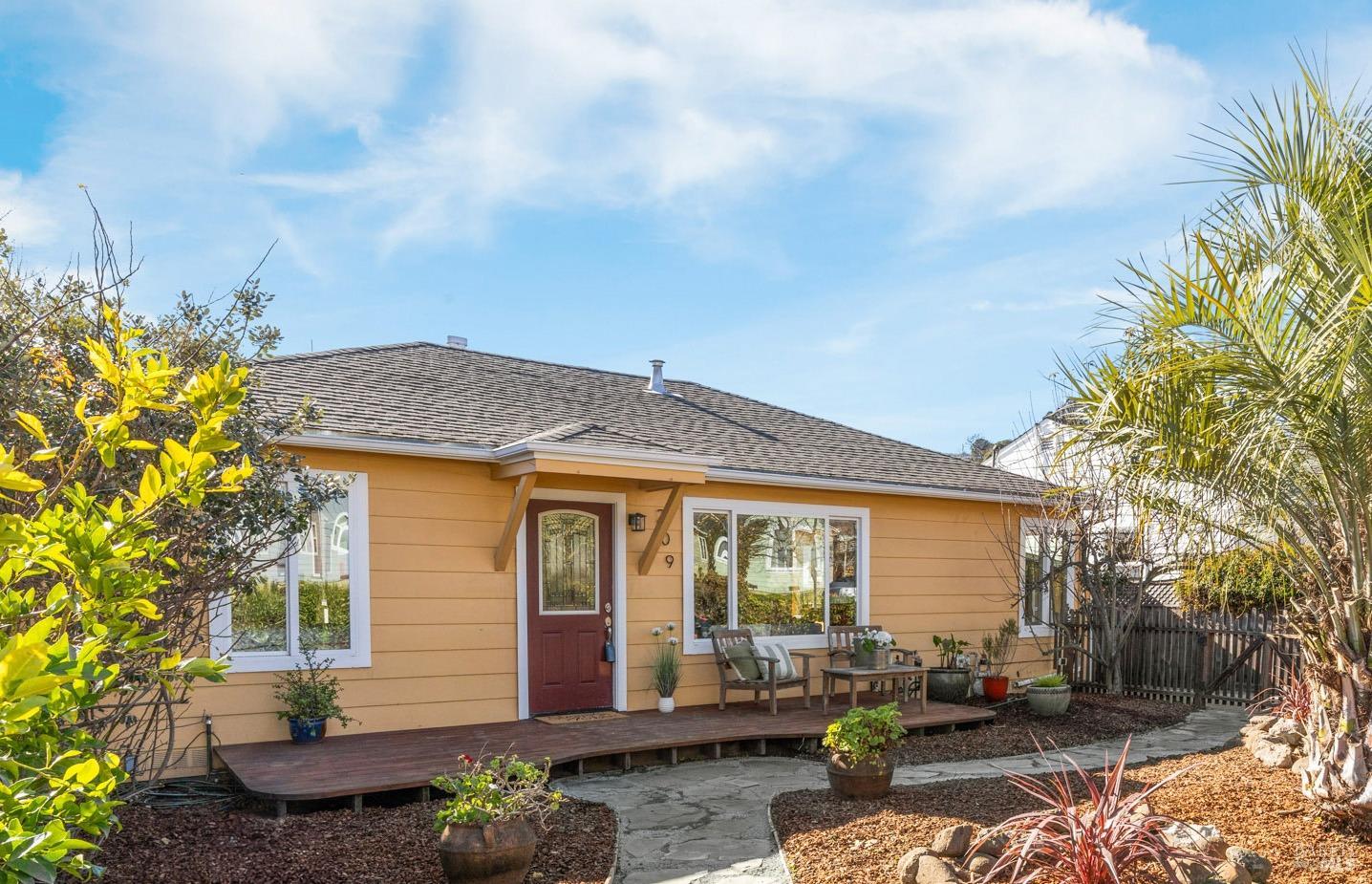 209 Solano Street San Rafael, CA 94901 - Photo 1 of 1 Gallery Image 1