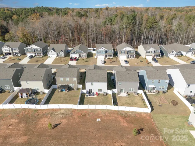 a view of a house with outdoor space