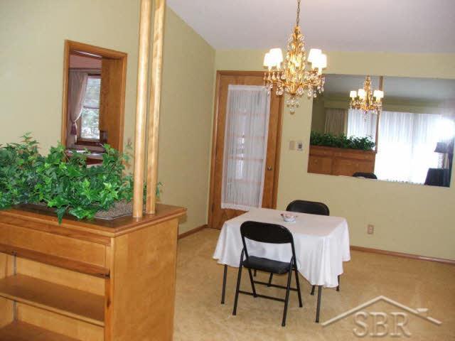 4376 Dirker Road Saginaw, MI 48638 - Photo 6 of 11 20033188-5.JPG