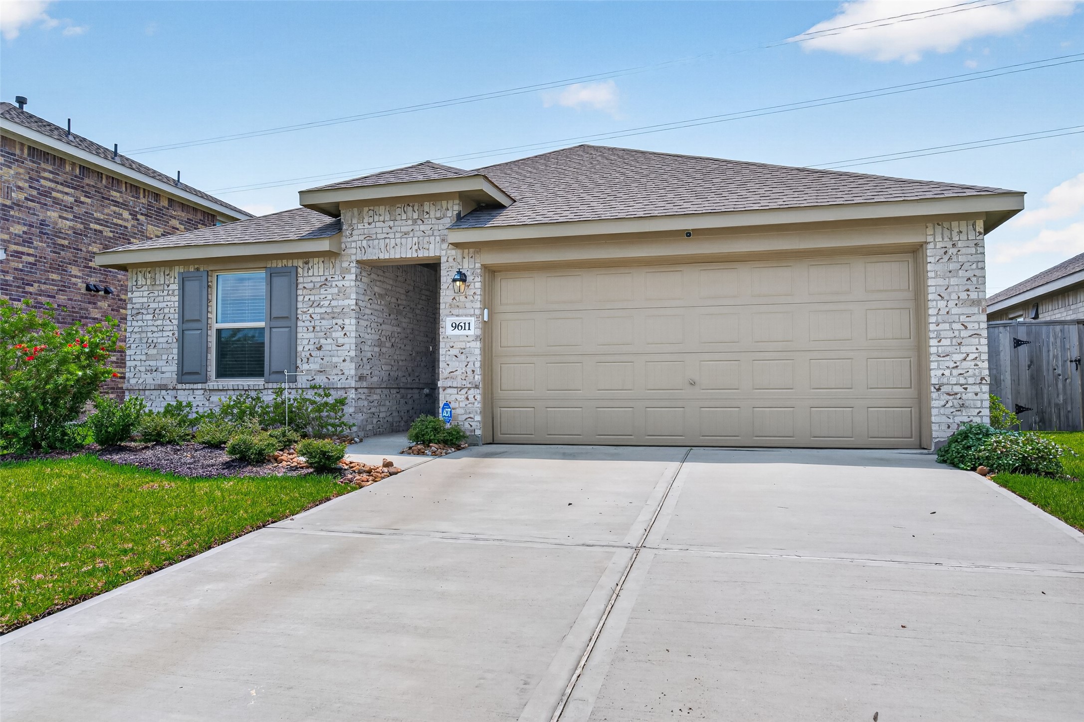 9611 Atwood Lake Drive Baytown, TX 77521 - Photo 5 of 39