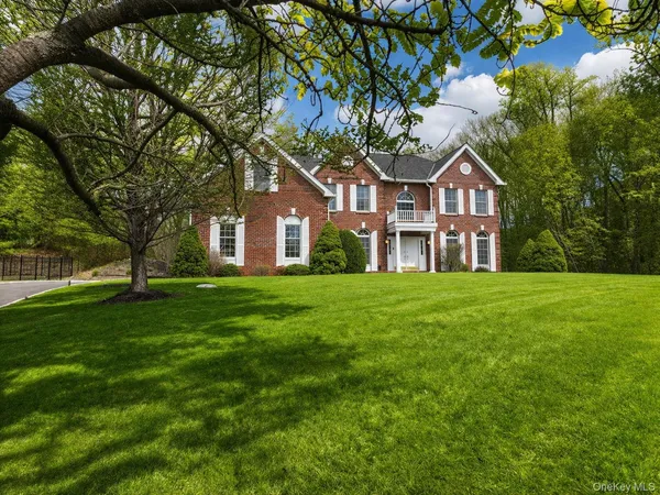 $1,300,000 | 3 Nickleby Place, Cortlandt Manor, NY 10567