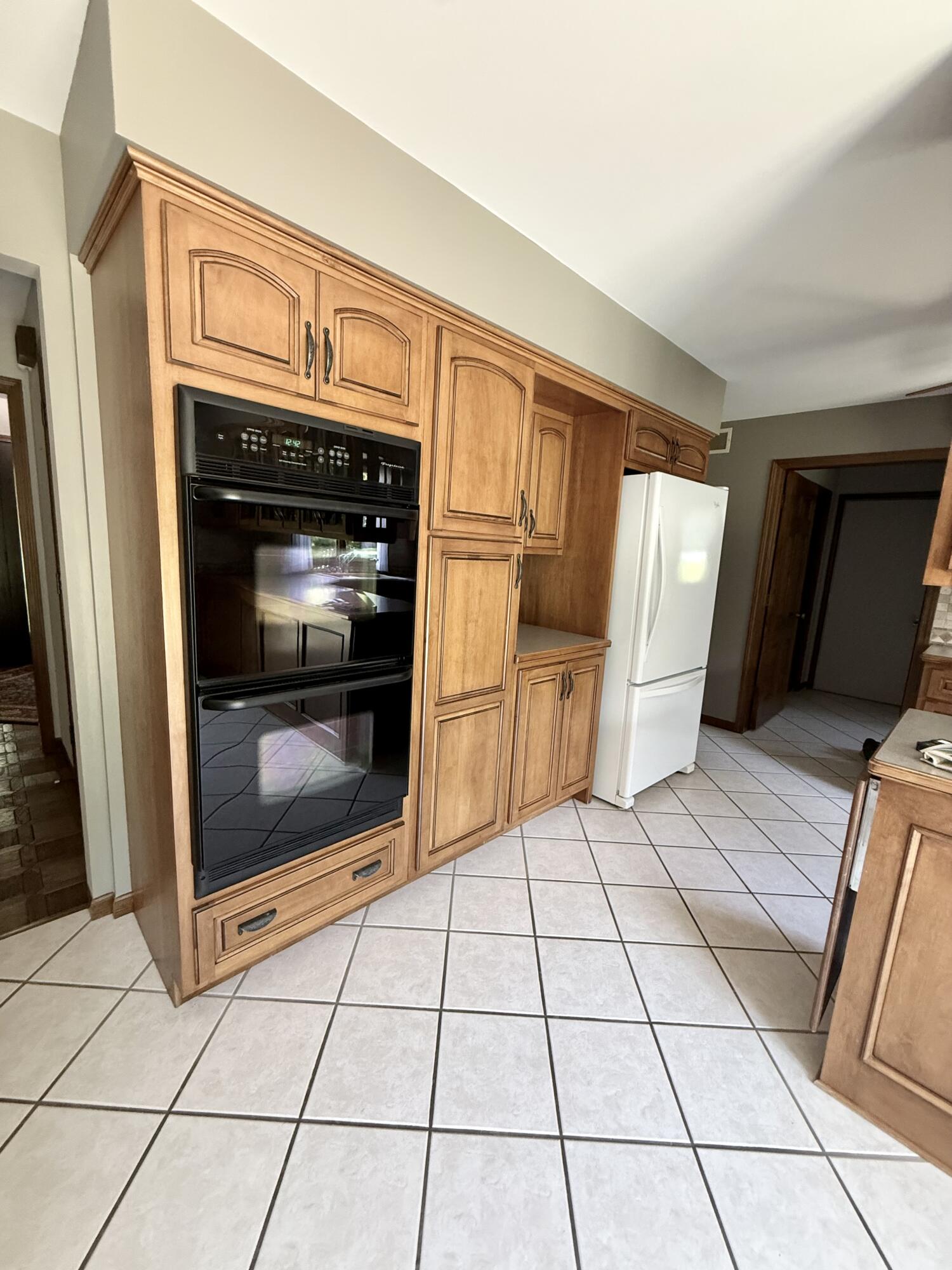 6834 Mercedes Lane Demotte, IN 46310 - Photo 15 of 35 1500x2000