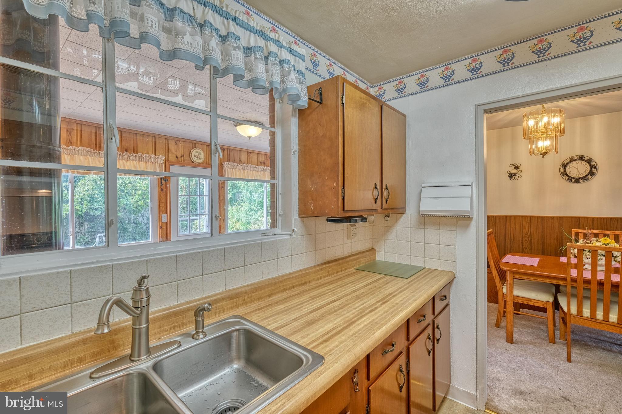 1221 Guildford Road Glen Burnie, MD 21060 - Photo 4 of 16 Kitchen