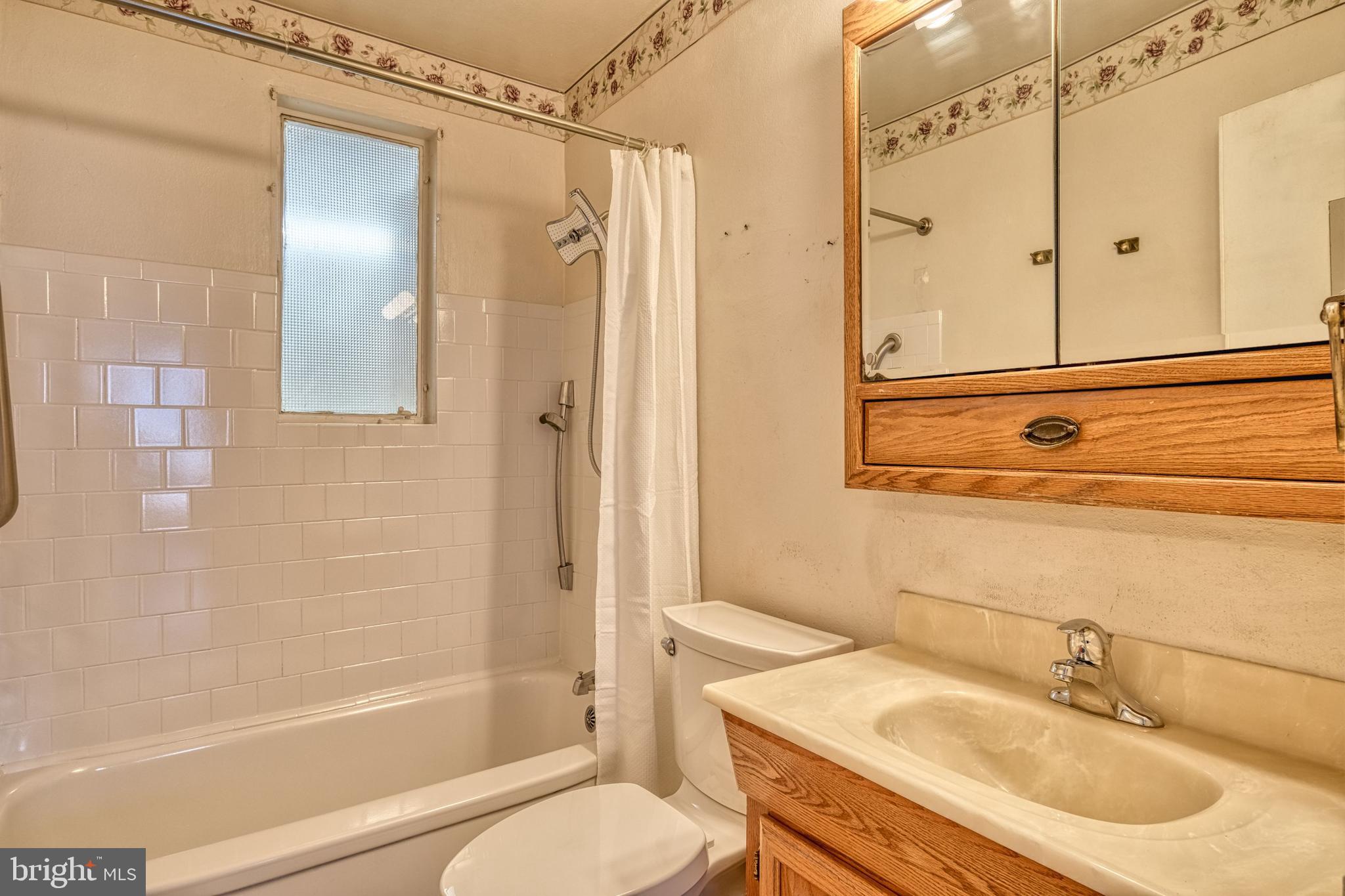 1221 Guildford Road Glen Burnie, MD 21060 - Photo 5 of 16 Full Bath