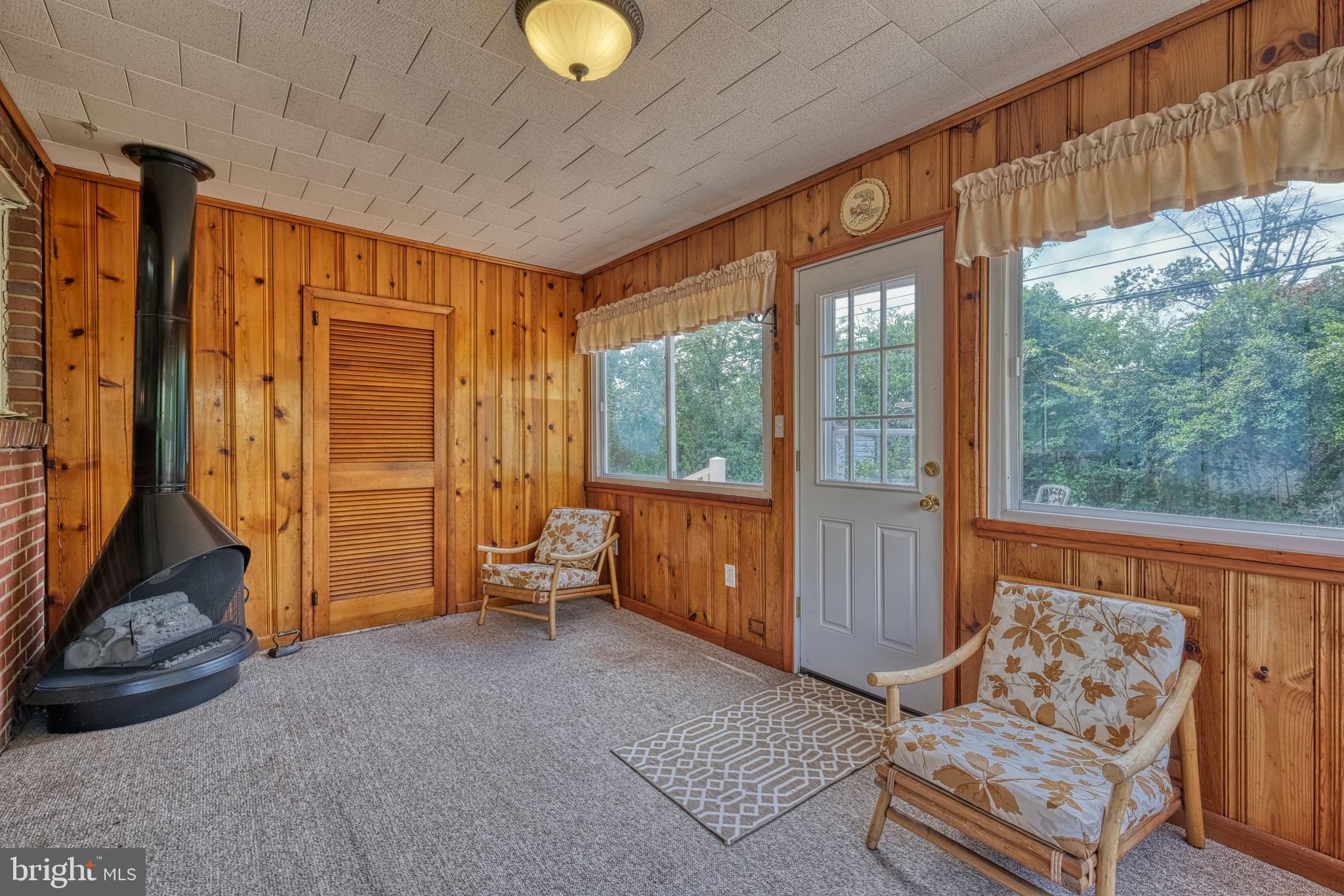 1221 Guildford Road Glen Burnie, MD 21060 - Photo 9 of 16 Sunroom