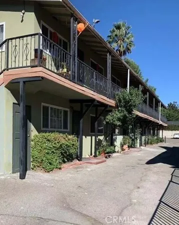 $1,750 | 253 East Villa Street, Unit 6, Pasadena, CA 91101