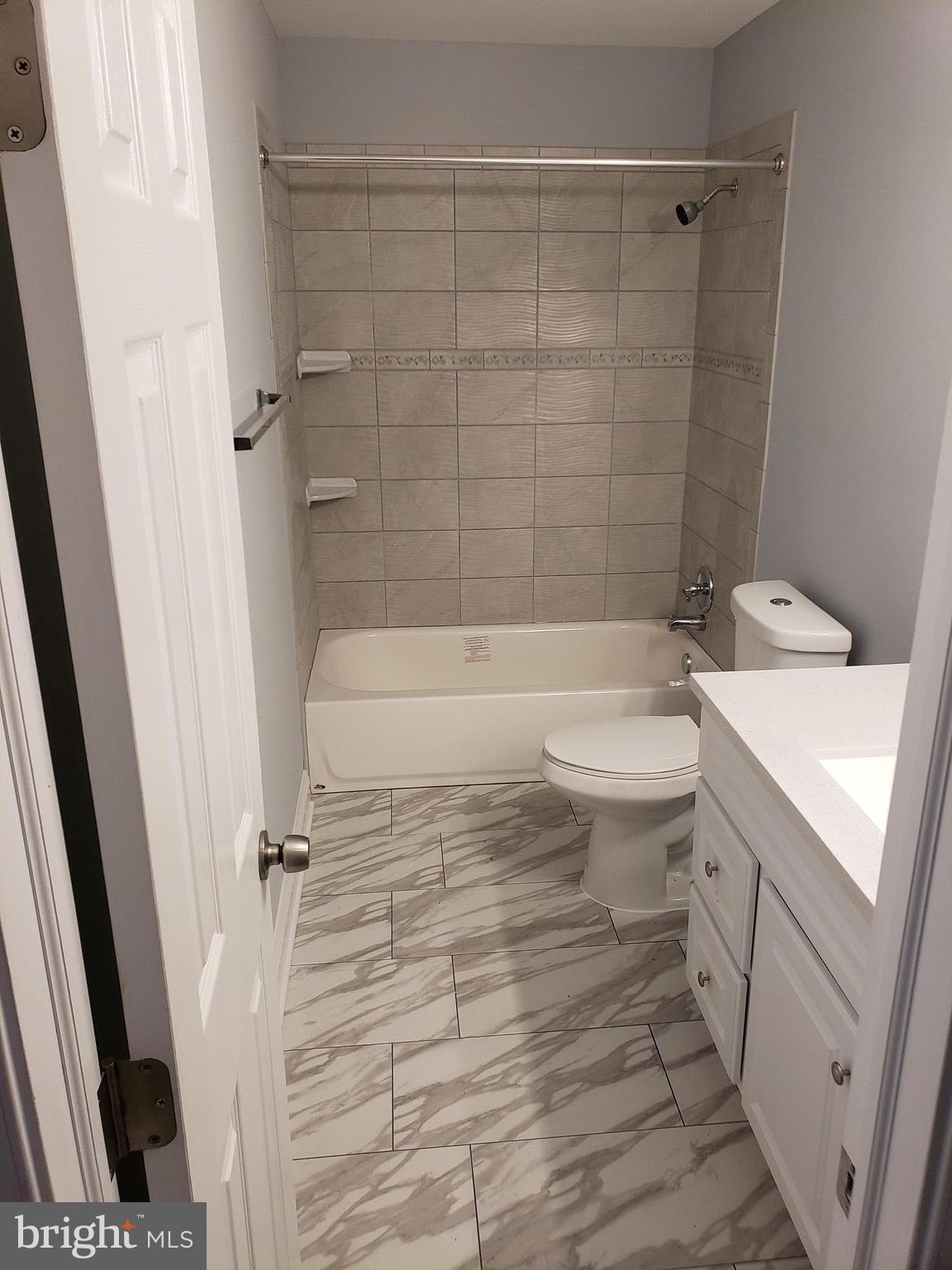 3206 Edgewood Road Kensington, MD 20895 - Photo 22 of 27 Upstairs Hallway Bath