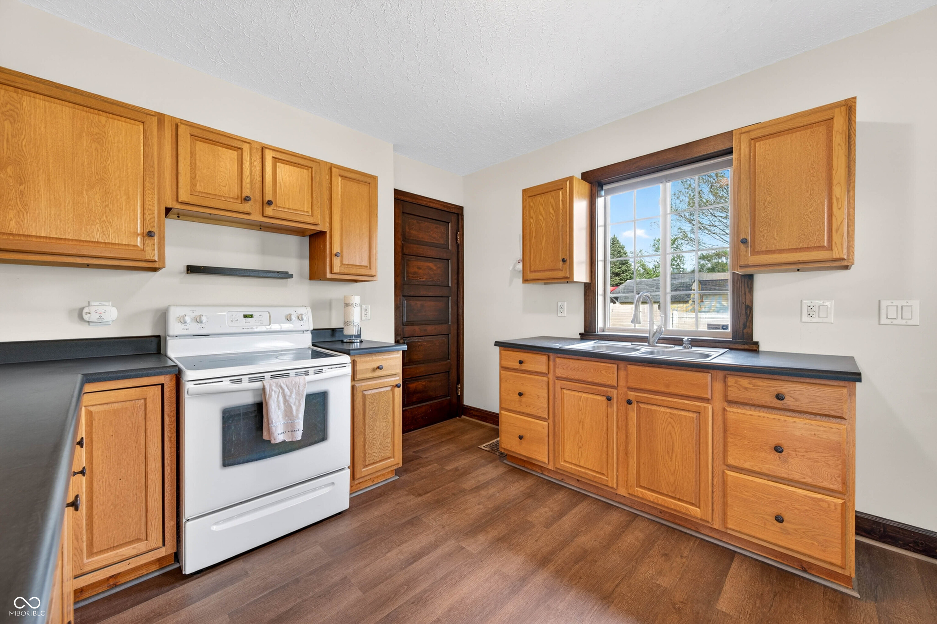 2115 Irwin Drive Columbus, IN 47201 - Photo 25 of 75