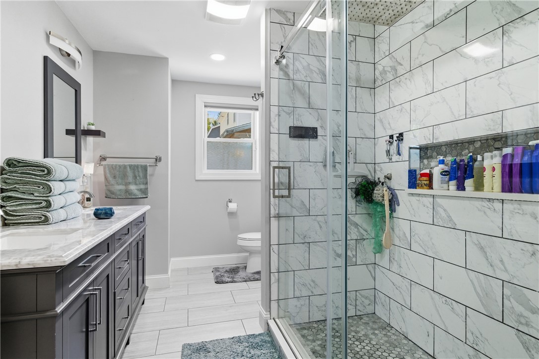 3811 Mendon Road Cumberland, RI 02864 - Photo 10 of 24