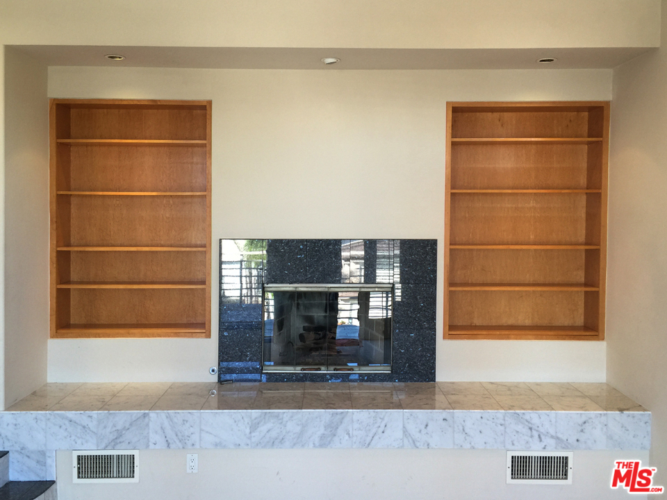 201 Larsson Street Manhattan Beach, CA 90266 - Photo 21 of 36
