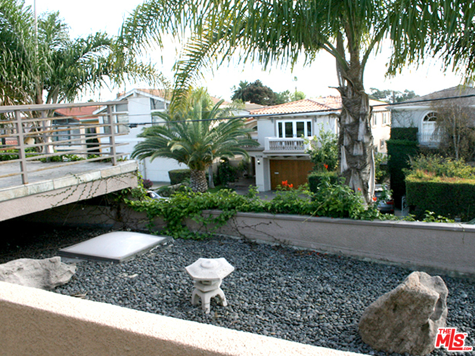 201 Larsson Street Manhattan Beach, CA 90266 - Photo 29 of 36