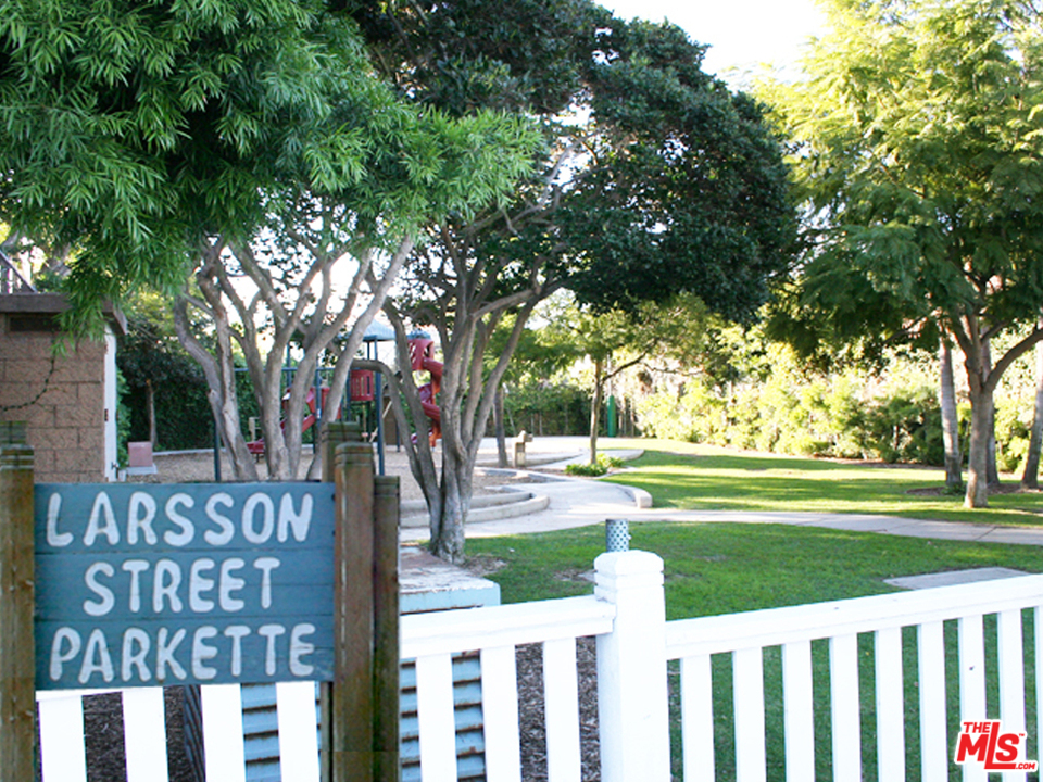 201 Larsson Street Manhattan Beach, CA 90266 - Photo 34 of 36