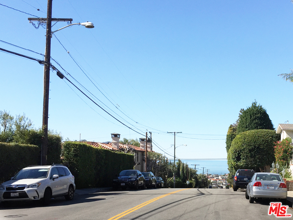 201 Larsson Street Manhattan Beach, CA 90266 - Photo 35 of 36
