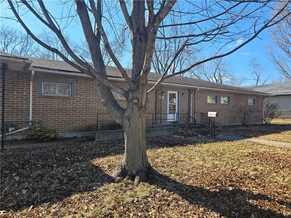 $315,000 | 200 Ruby Street, Sweet Springs, MO 65351