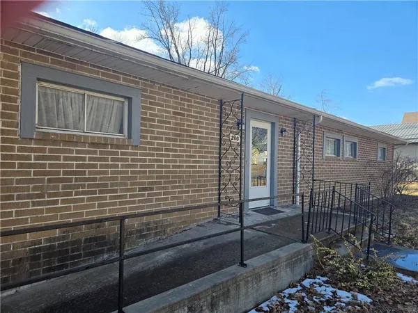 $315,000 | 200 Ruby Street, Sweet Springs, MO 65351