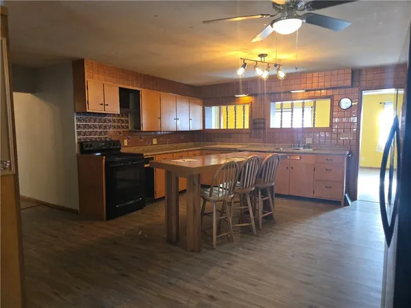 $315,000 | 200 Ruby Street, Sweet Springs, MO 65351
