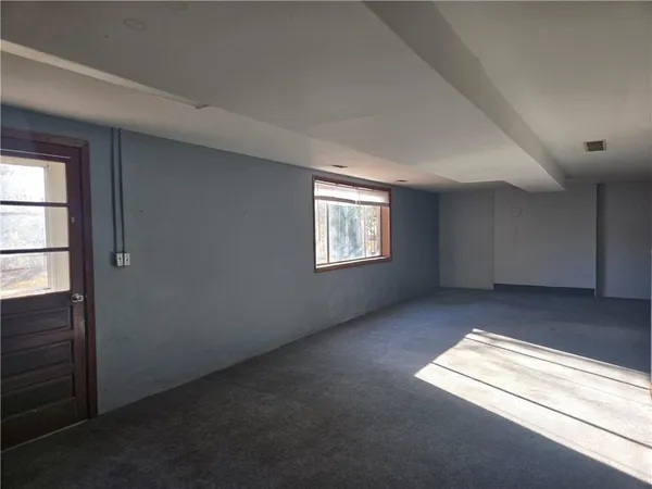 $315,000 | 200 Ruby Street, Sweet Springs, MO 65351