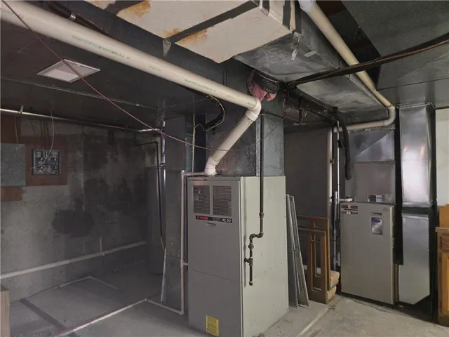 $330,000 | 200 Ruby Street, Sweet Springs, MO 65351