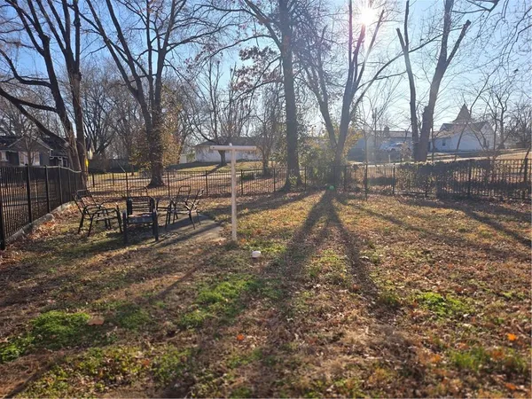 $315,000 | 200 Ruby Street, Sweet Springs, MO 65351