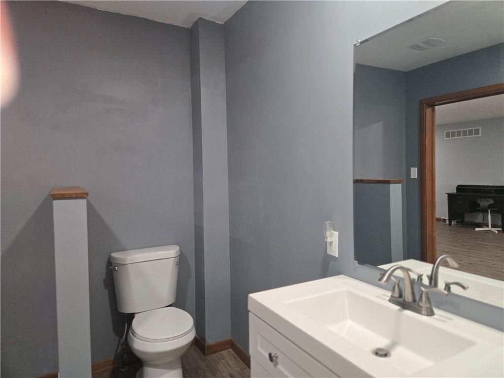 200 Ruby Street Sweet Springs, MO 65351 - Photo 9 of 50