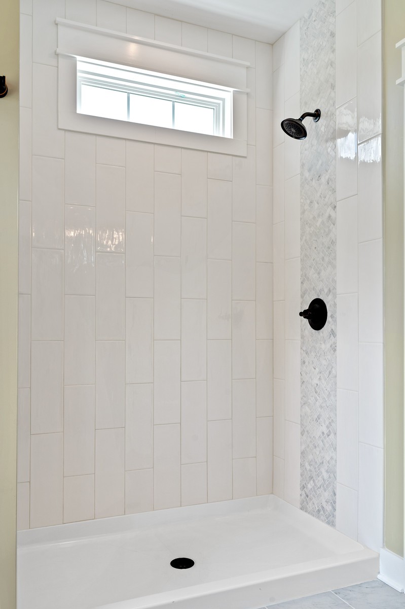 531 Martin Chapel Road Portland, TN 37148 - Photo 17 of 19 a bathroom with a shower