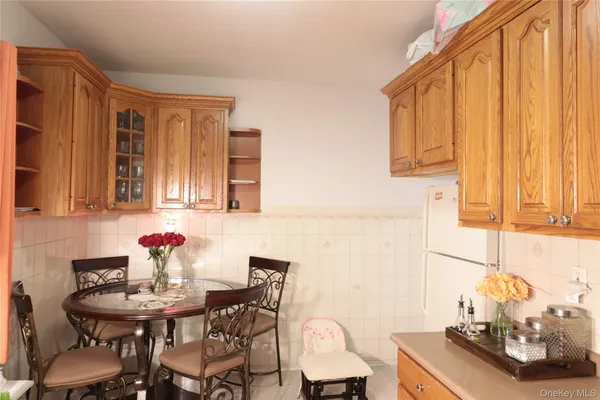 $2,500 | 594 Yonkers Avenue, Unit 5, Yonkers, NY 10704