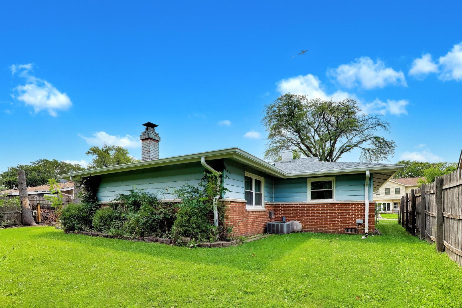 75 Ridgewood Road Elk Grove Village, IL 60007 - Photo 19 of 22 Gallery Image 19