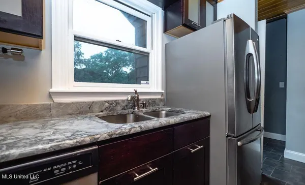 $1,595 | 807 Planters Point Drive, Canton, MS 39046