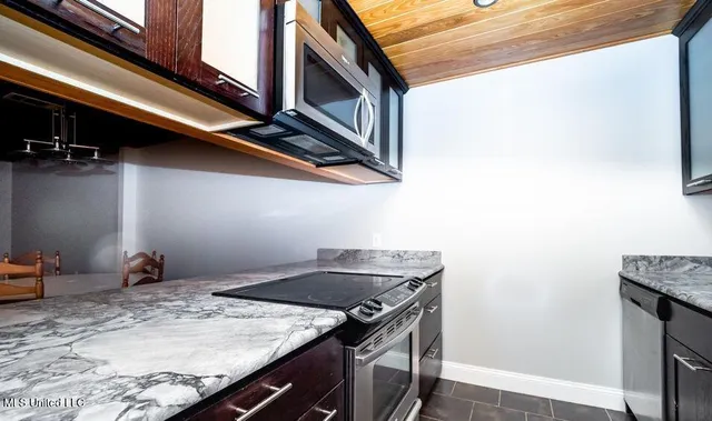 $1,800 | 807 Planters Point Drive, Canton, MS 39046