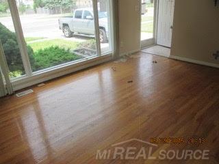 32022 Kelly Road Roseville, MI 48066 - Photo 3 of 9