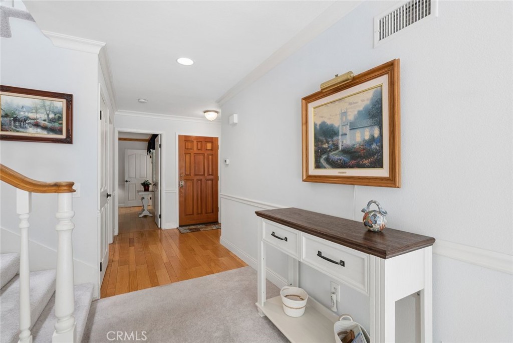 19562 Shadow Springs Way Porter Ranch, CA 91326 - Photo 2 of 57 Entryway