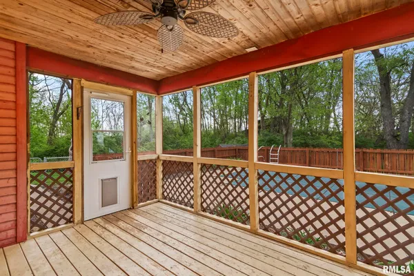 $299,900 | 38 Wedgewood Lane, Girard, IL 62640