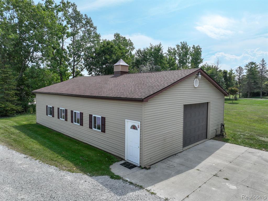 5559 Cade Road Imlay City, MI 48444 - Photo 8 of 98
