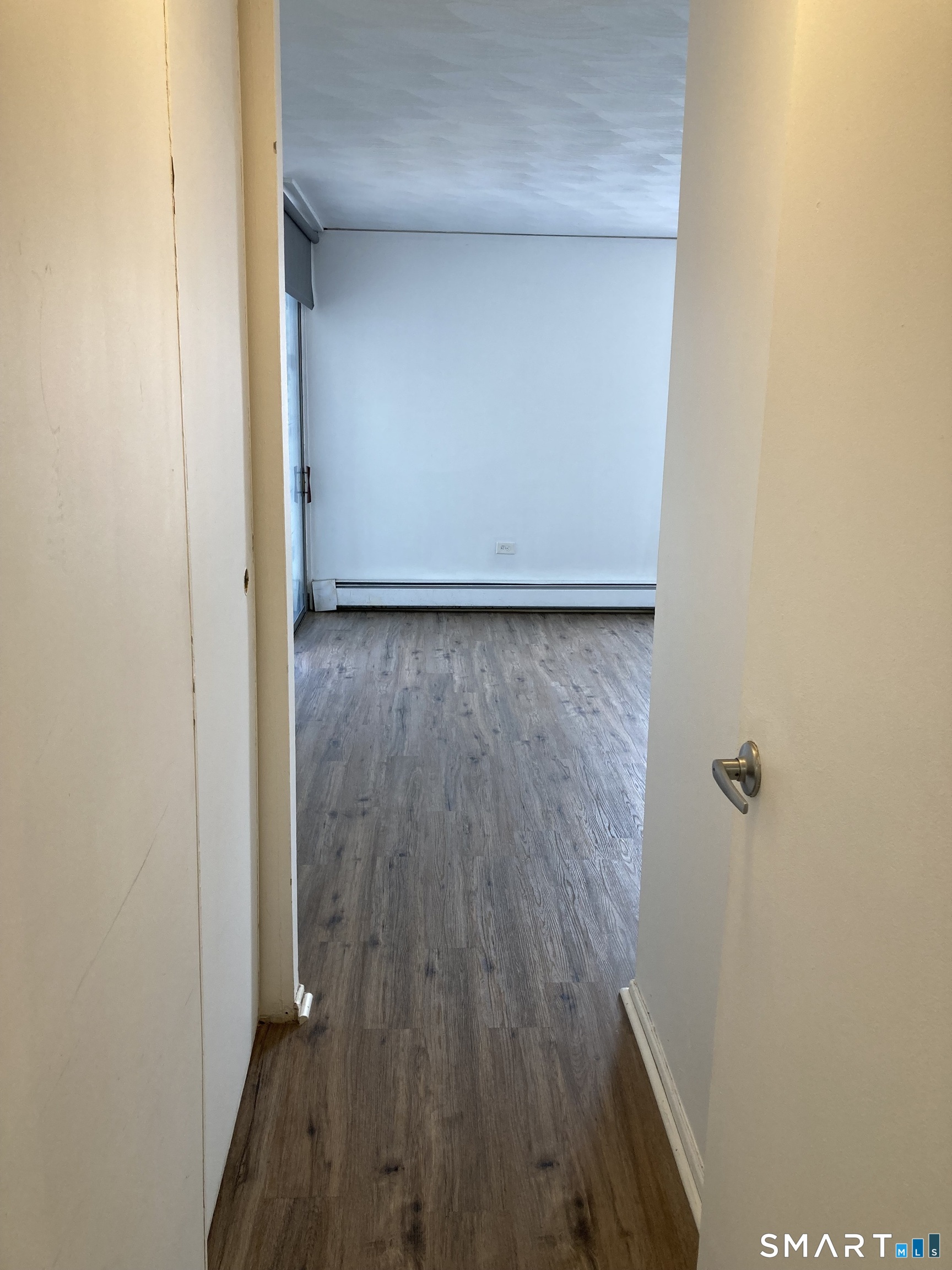 87 Glenbrook Road, Unit 6E Stamford, CT 06902 - Photo 7 of 23 a view of a small space