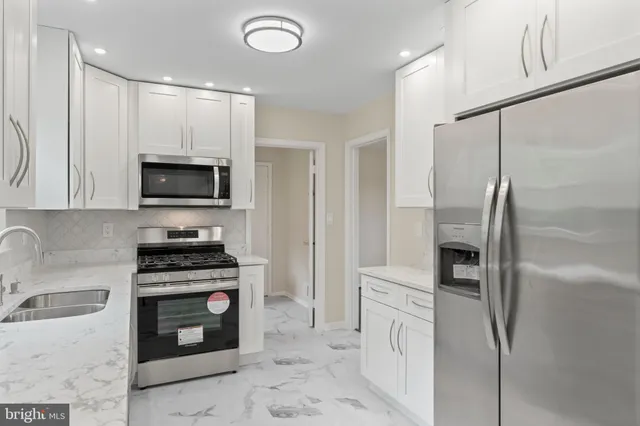 $824,999 | 17004 Cashell Road, Rockville, MD 20853