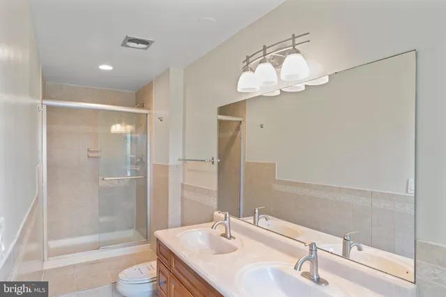 $824,999 | 17004 Cashell Road, Rockville, MD 20853