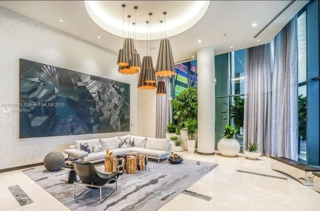 55 Southwest 9th Street, Unit 2709 Miami, FL 33130 - Photo 8 of 16