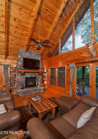 $895,900 | 115 Martin Road, Tellico Plains, TN 37385