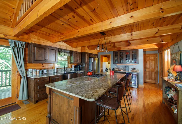 $895,900 | 115 Martin Road, Tellico Plains, TN 37385