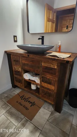 $895,900 | 115 Martin Road, Tellico Plains, TN 37385