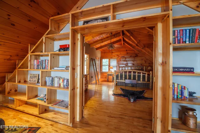 $895,900 | 115 Martin Road, Tellico Plains, TN 37385